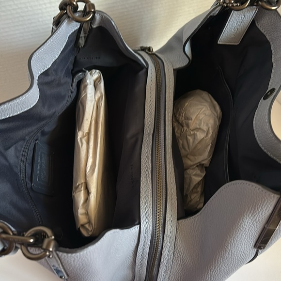 Light blue color Coach hand bag - Picture 5 of 7